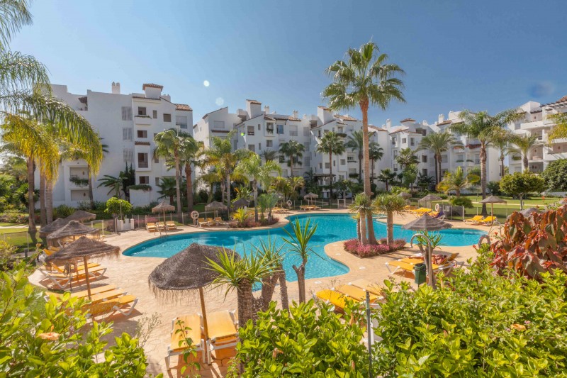 2 bedroom apartment close to the beach between Marbella and Estepona